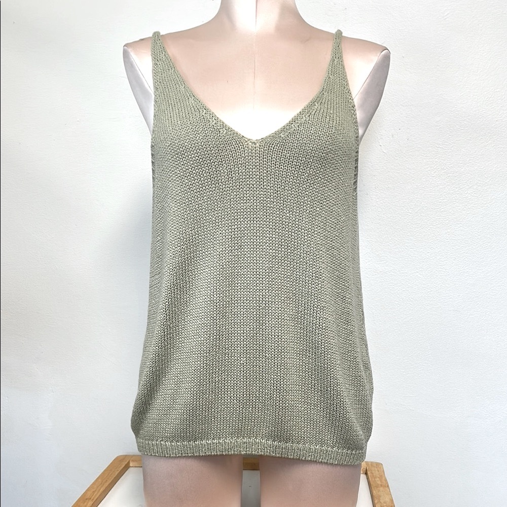 H&M Seasonal Layer Sleeveless V-Neck Light Green Knit Pullover Tank Top Womens M